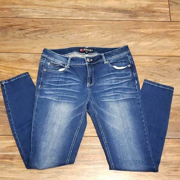 2B Bebe Denim - ***NWOT*** 2B bebe Skinny Jeans
